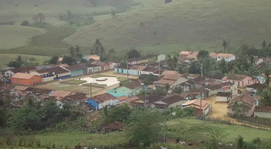 Criminosos que implantaram terror em Vila Resende entraram em uma igreja: ‘é crente, aqui a gente não mexe não’