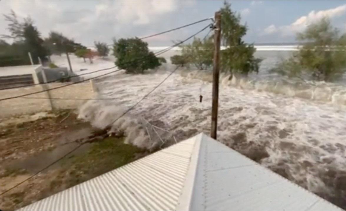 EUA alertam para maremoto depois de erupção em Tonga