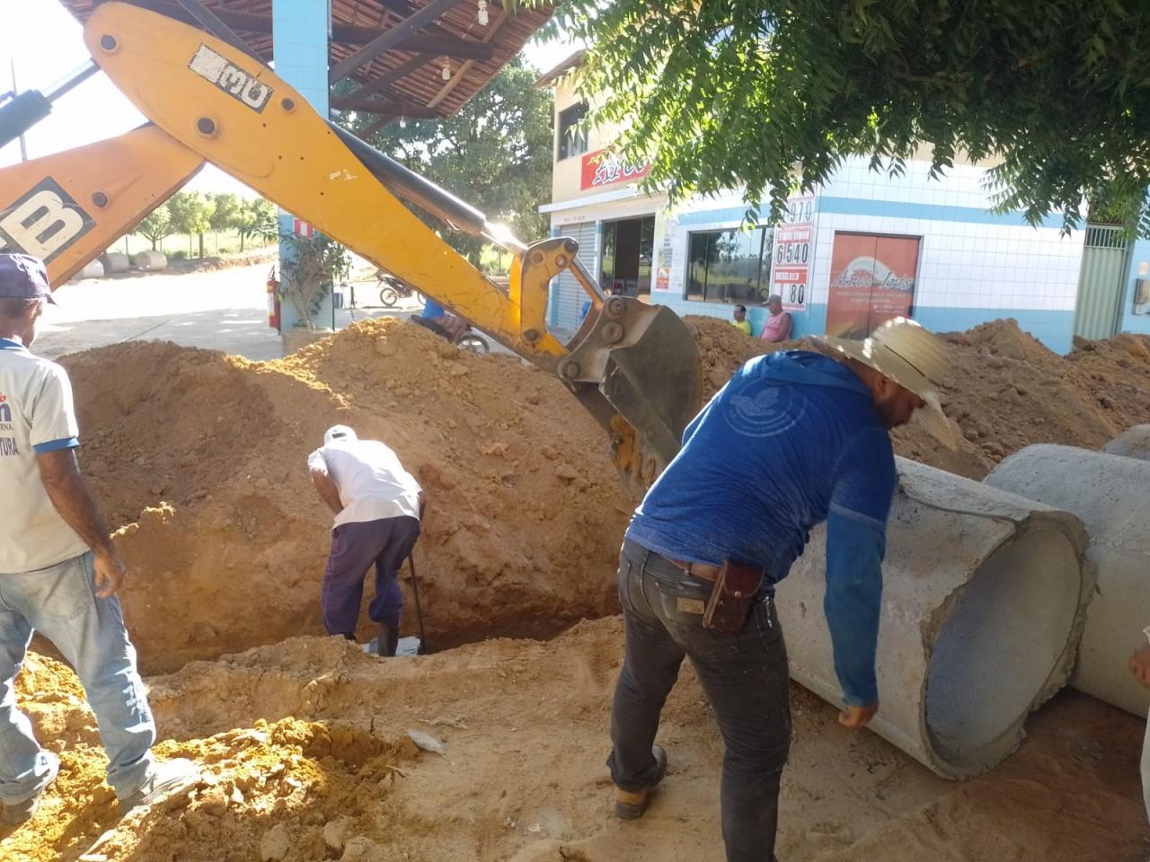 Prefeitura realiza obras importantes de esgotamento e escoamento pluvial em Batinga