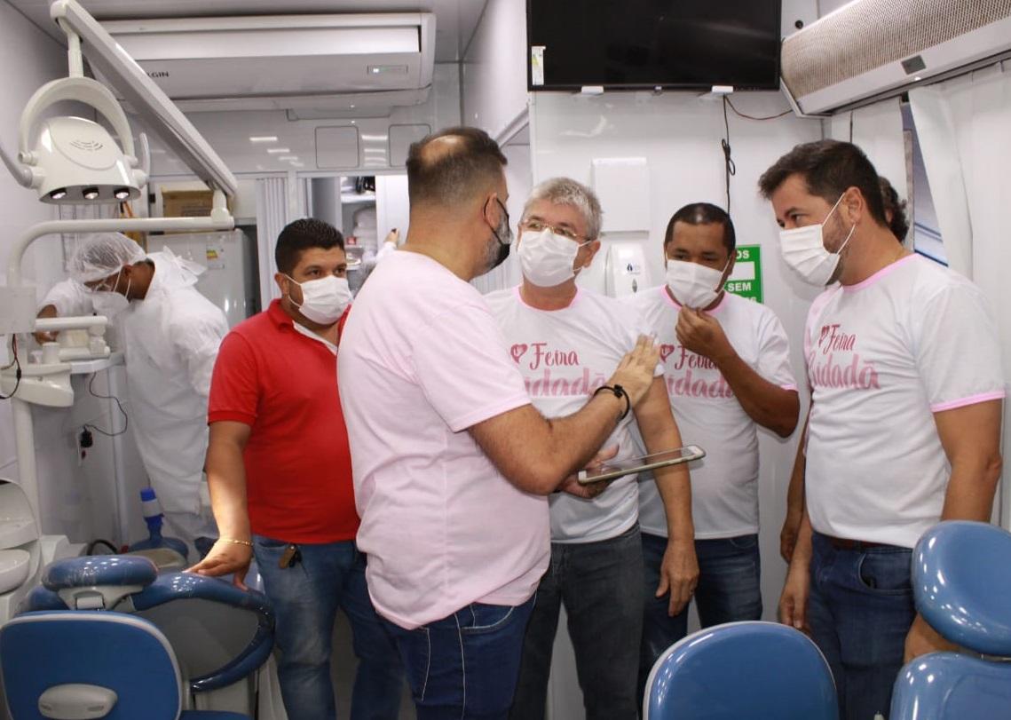 Secretário confere início de atendimento e diz que Feira Cidadã só foi possível graças ao prestígio do prefeito Mildson Medeiros