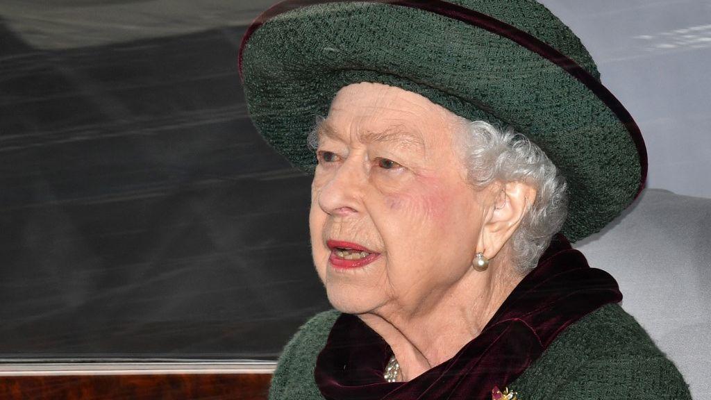 Morre a rainha Elizabeth II, aos 96 anos, na Escócia