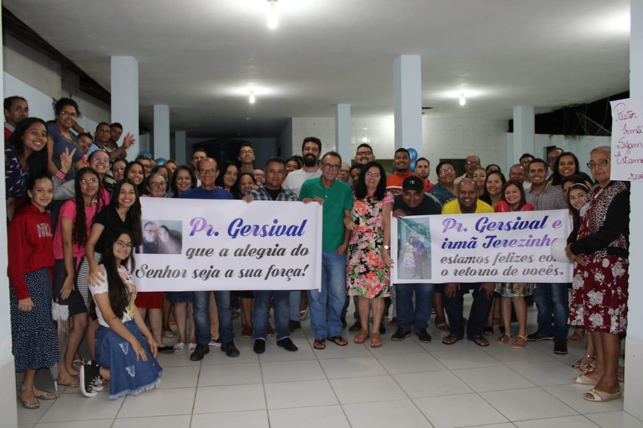Pastor é recebido com carreata em Itanhém depois de tratamento em Salvador
