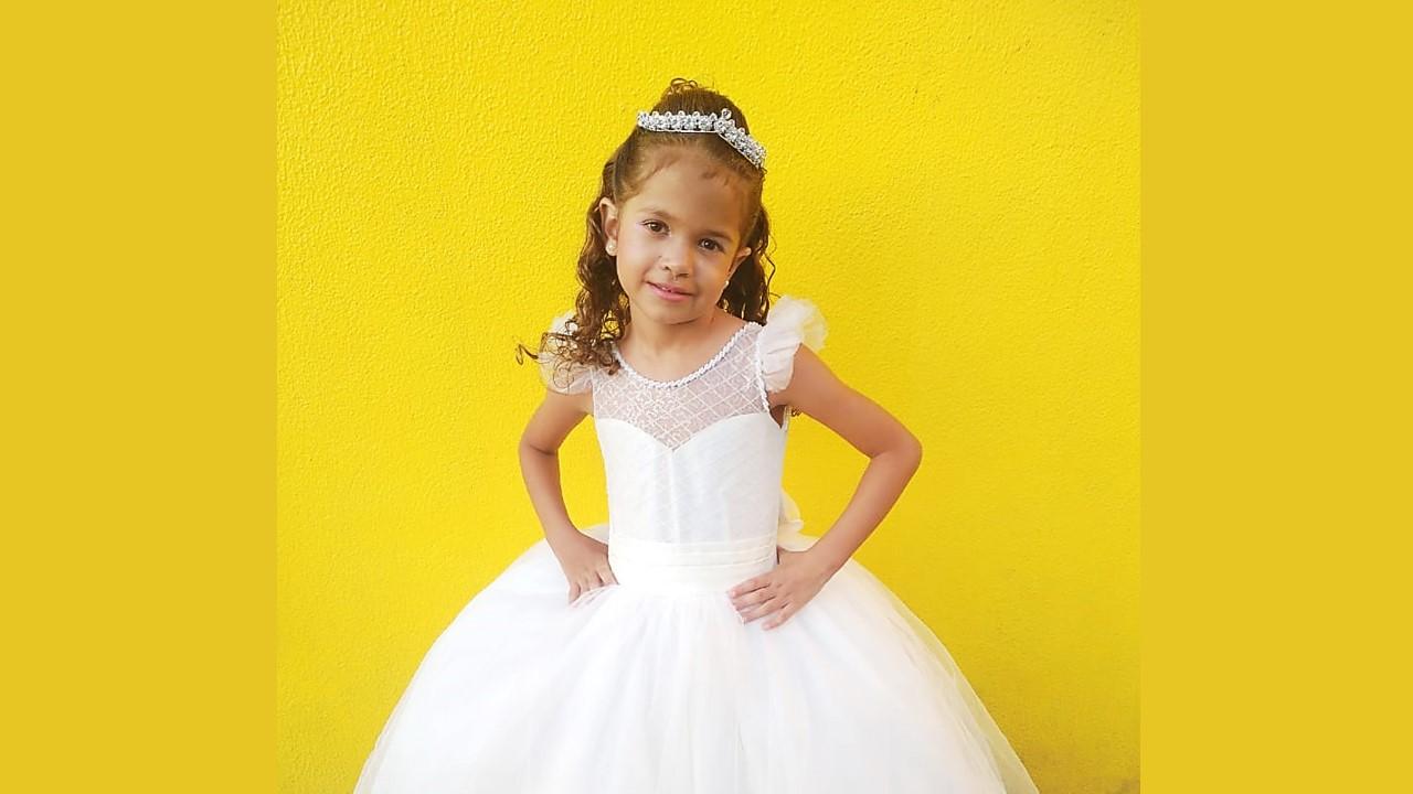 Anitta, filha de Dr. Valdey Ferreira, dá um passo rumo ao Ensino Fundamental