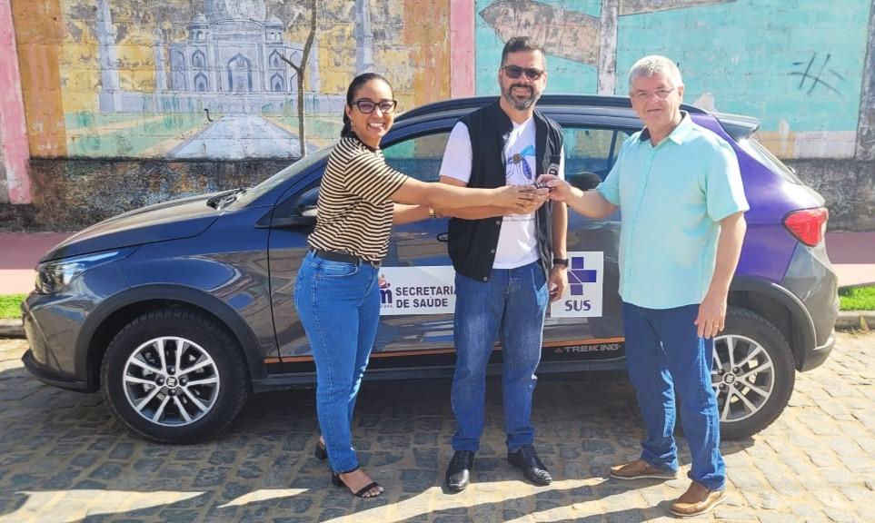 Prefeito Mildson adquire novo veículo para a Secretaria de Saúde de Itanhém