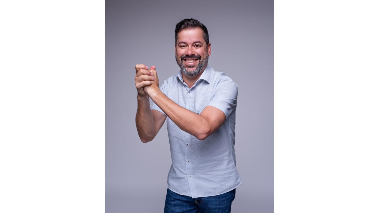 Amigos e familiares celebram aniversário de Joabe da Saúde em Itanhém; conheça sua trajetória