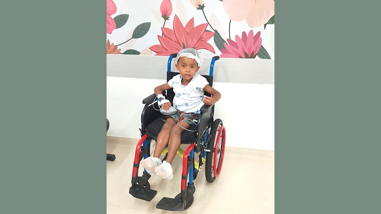 Emmanuel está passando por cirurgia neste momento no Hospital Estadual Costa das Baleias; mãe expressou gratidão