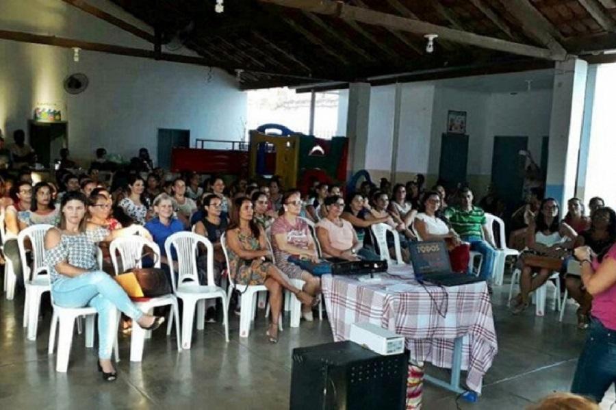 Justiça determina pagamento imediato dos salários de dezembro dos profissionais da educação em Itanhém