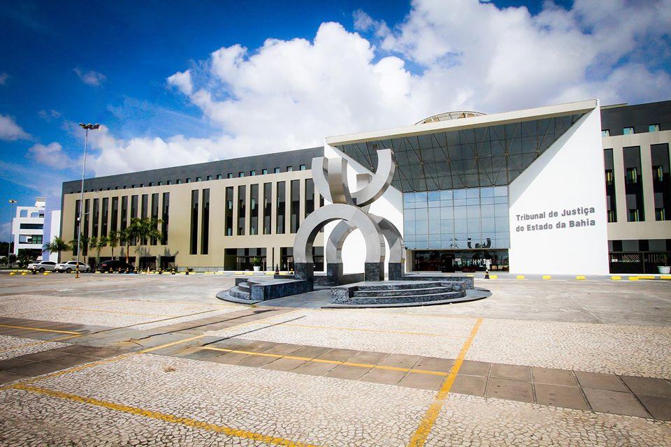 TJBA suspende decisão que obrigava pagamento imediato de salários atrasados a professores em Itanhém