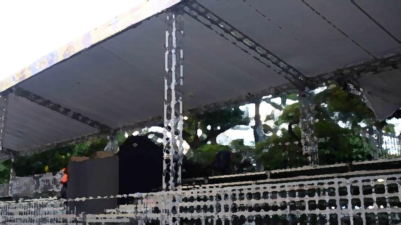 Maria Vaidosa exigiu do prefeito Mão Grande um camarote na festa, mas não para qualquer um