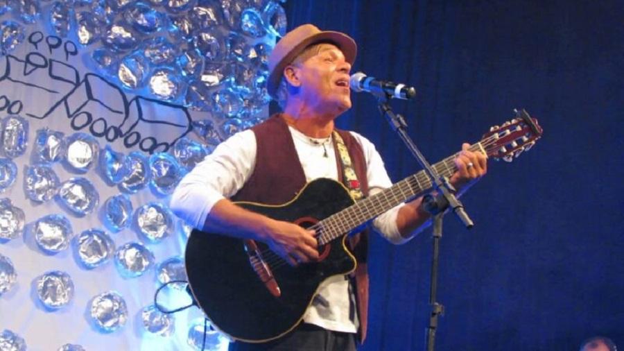 Morre aos 67 anos o cantor e compositor itanheense Efrahim Maia, o “Guru dos Festivais”