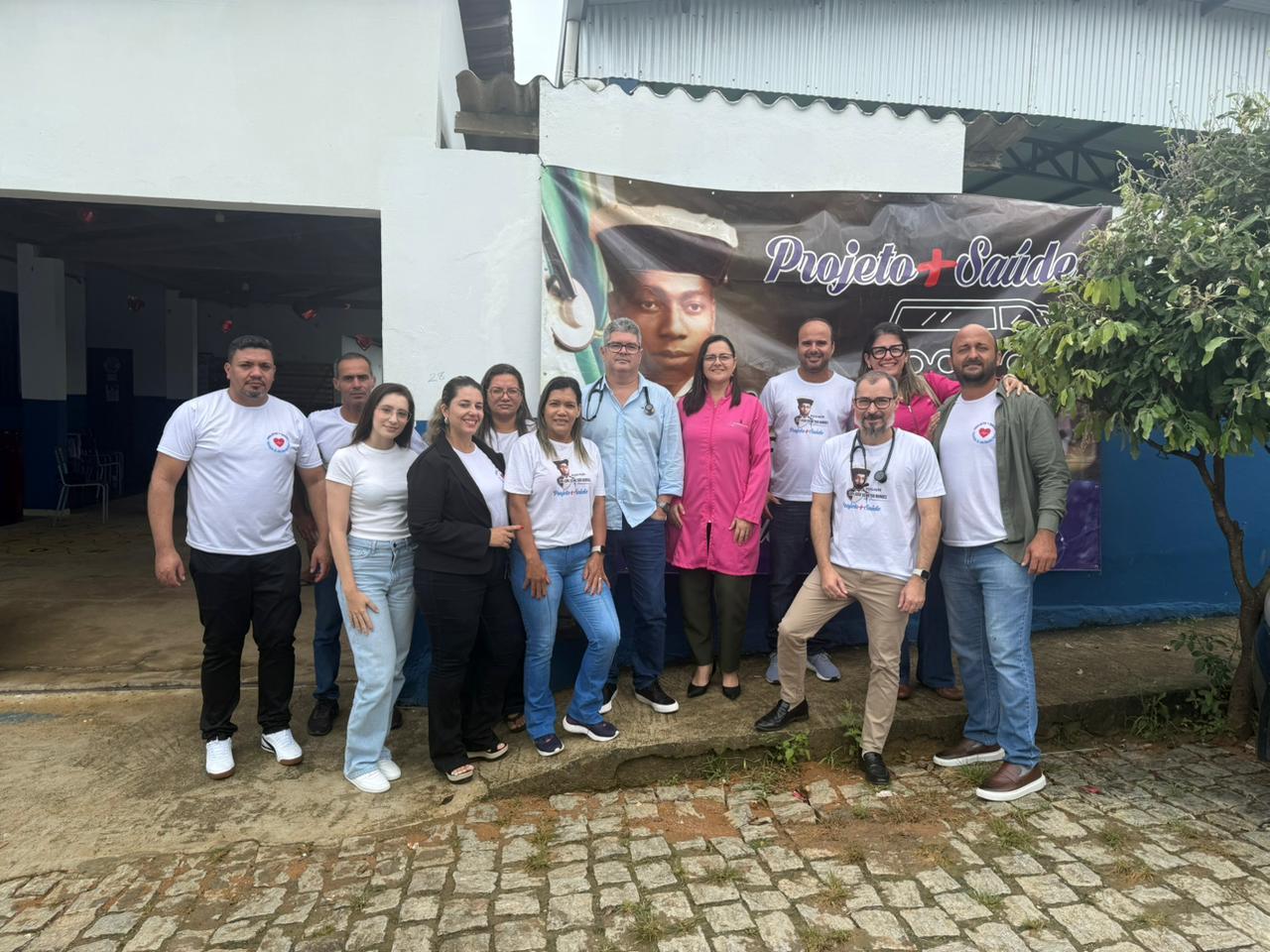 Profissionais e colaboradores do Projeto Dr. Demétrio Borges.