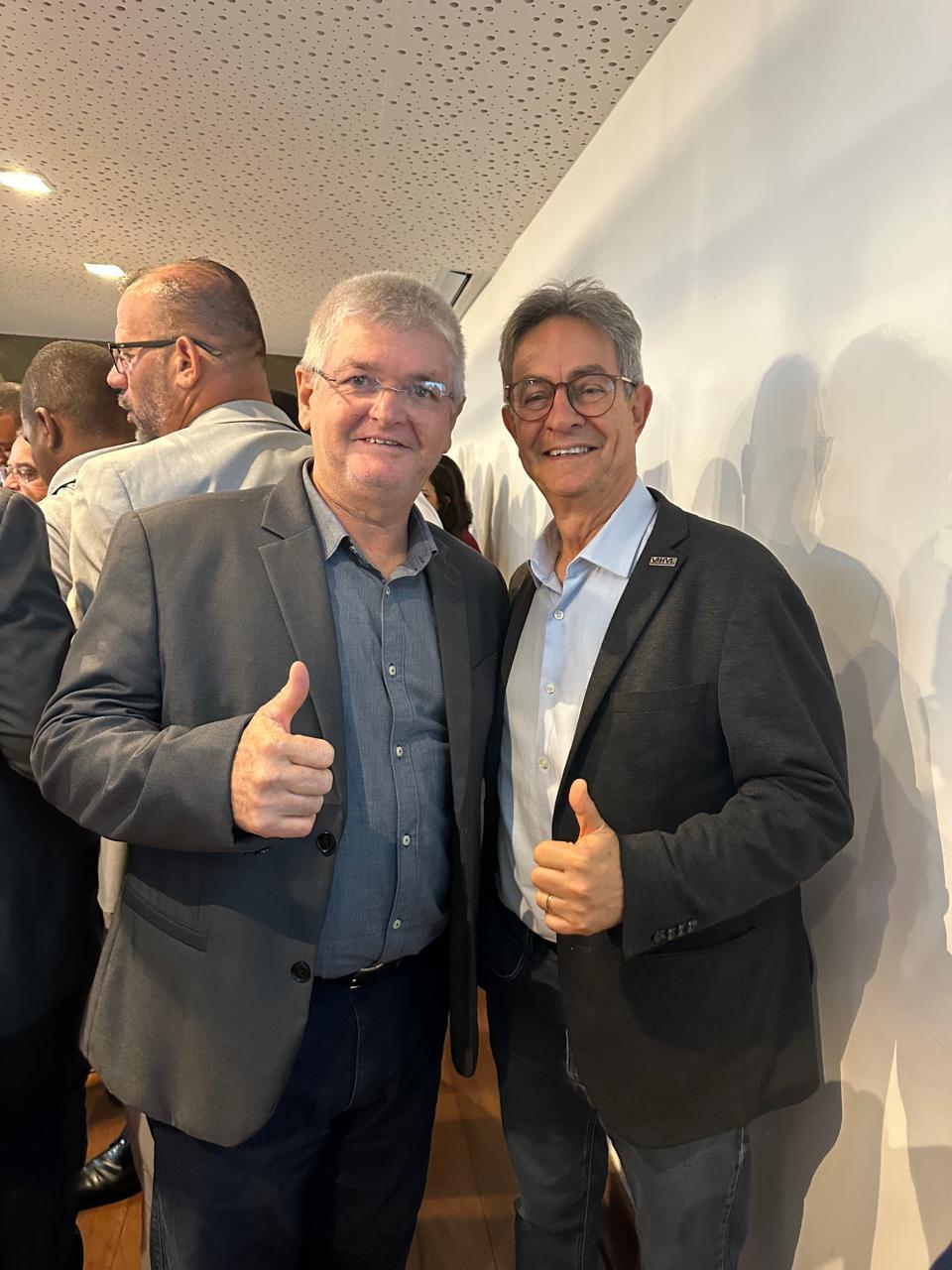 Mildson Medeiros esteve também com o secretário de Infraestrtura da Bahia, Saulo Filinto