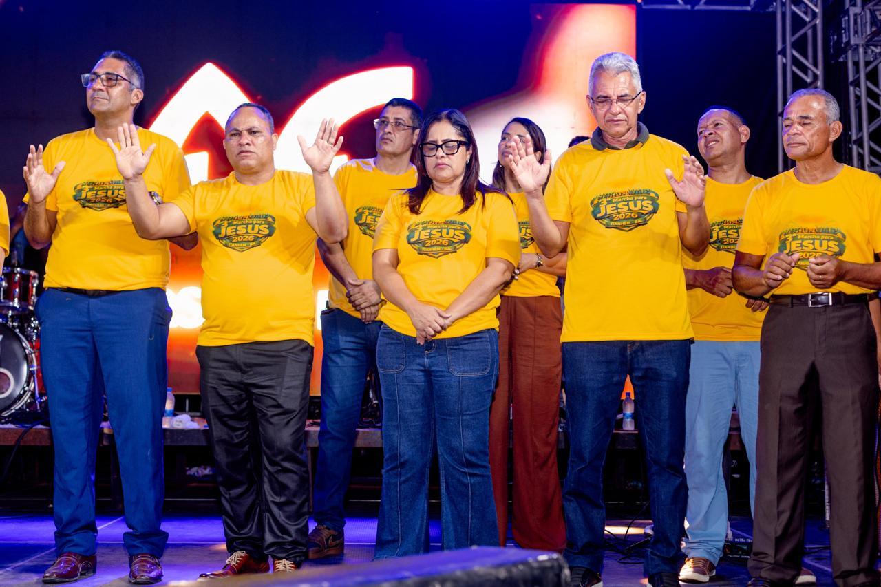 Marcha para Jesus é resgatada em Itanhém e aproxima Kátia Oliveira da comunidade evangélica