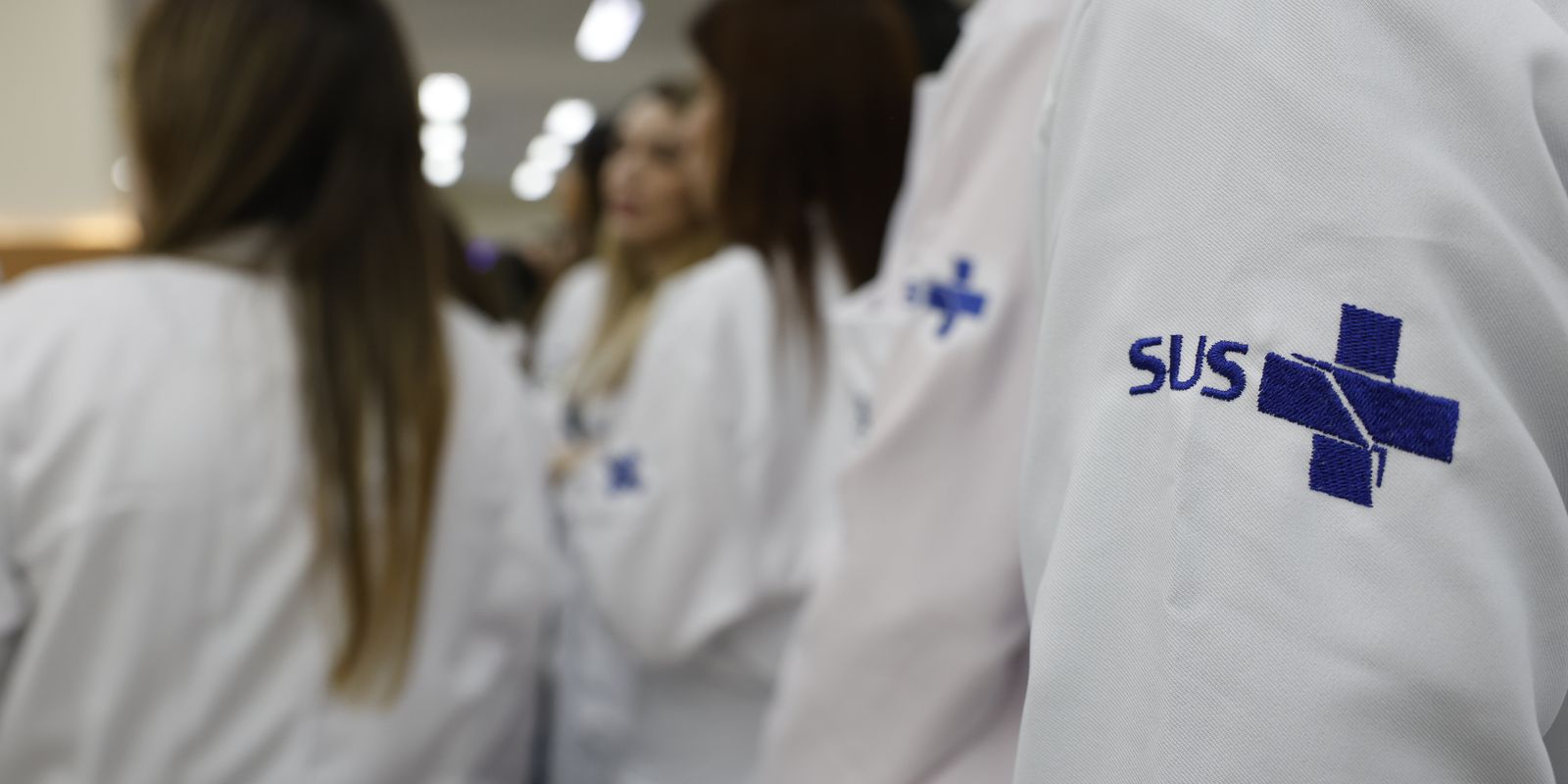 Saúde estende atuação de 676 médicos especialistas no SUS
