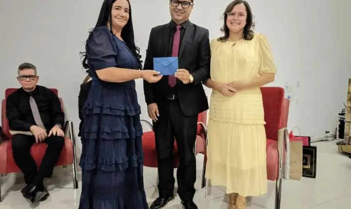 Assembleia de Deus Missão realiza culto especial em homenagem aos 48 anos do pastor Jean Carlos em Itanhém