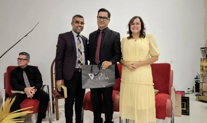 Assembleia de Deus Missão realiza culto especial em homenagem aos 48 anos do pastor Jean Carlos em Itanhém