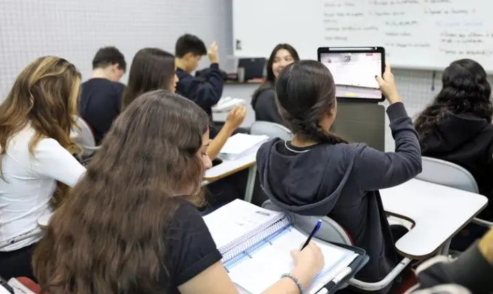 Cartilha de redação do Enem 2025 está disponível para consulta