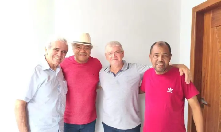 Em visita a Itanhém, Valmir Assunção diz que população sente saudade da gestão de Mildson e reforça apoio político