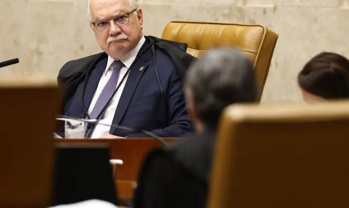 Ex-ministros e sociedade civil divulgam carta em apoio a Fachin 