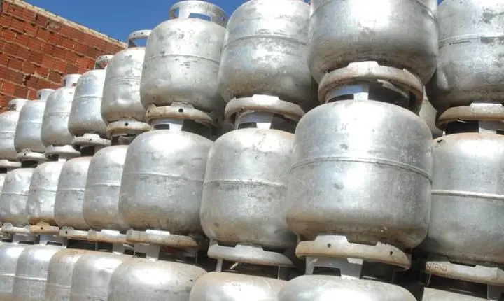 Gás gratuito chega a 1 milhão de famílias a partir de segunda-feira