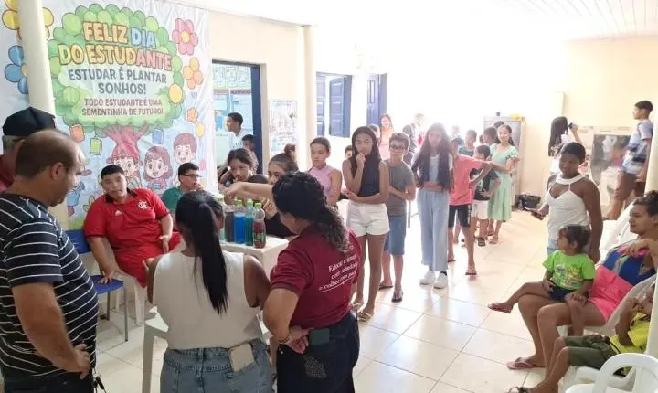 Paulinho Correia promove festa das crianças em Vila São José com professores e funcionários da escola